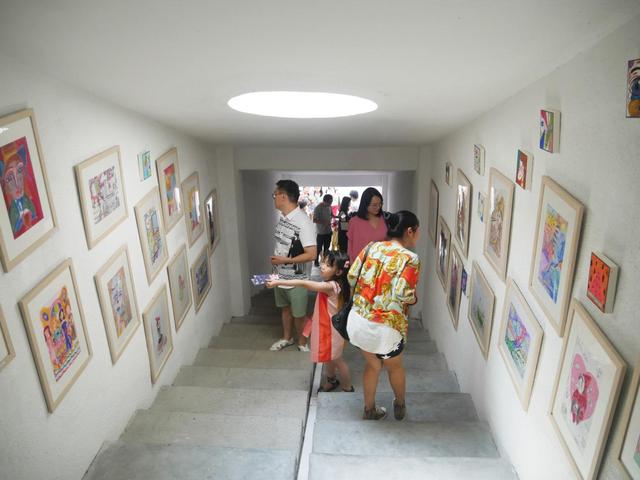 柱·美术馆公益艺术展——“我想将天使的小礼物呈上”