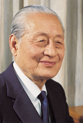 赵朴初.jpg